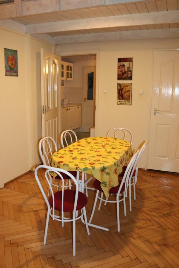 Rockstar Suite In Ruin Quarter Budapest Exterior photo