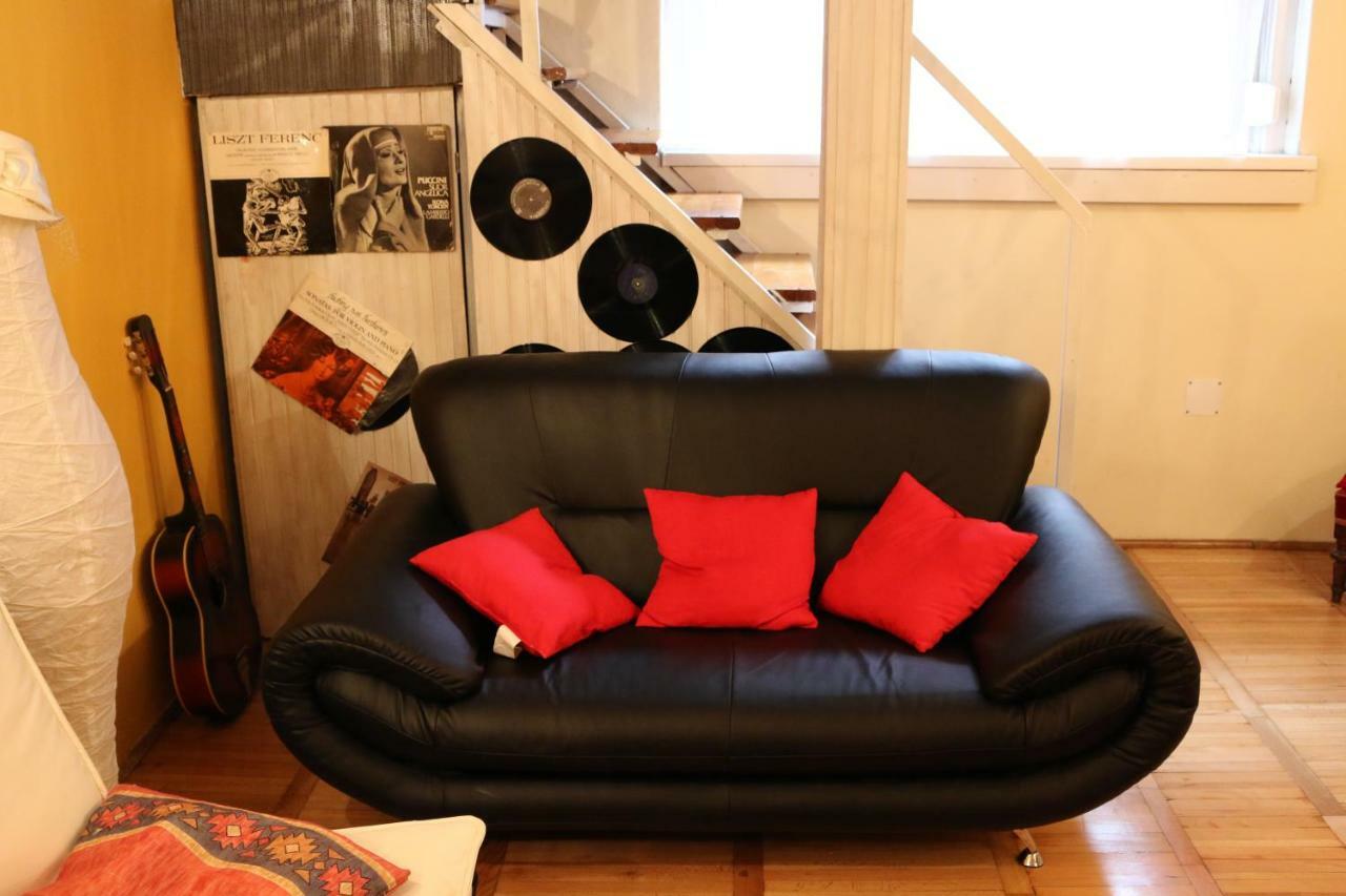 Rockstar Suite In Ruin Quarter Budapest Exterior photo